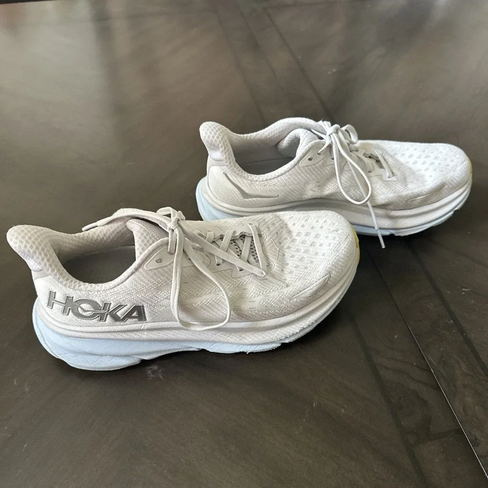 Hoka One One Hoka Clifton 9 Nimbus Cloud Ice Water Women's Running Shoes Size 9